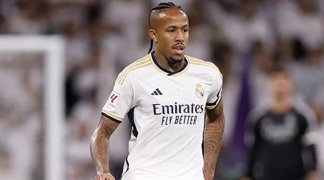 让对方后卫 让对方后卫