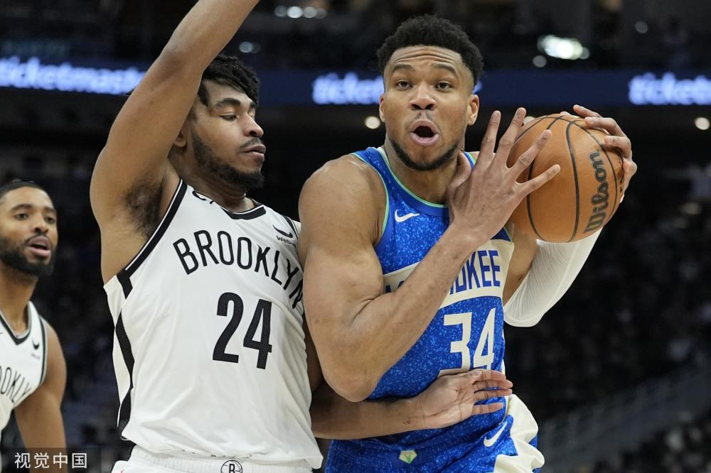 他以敏锐的 他以敏锐的